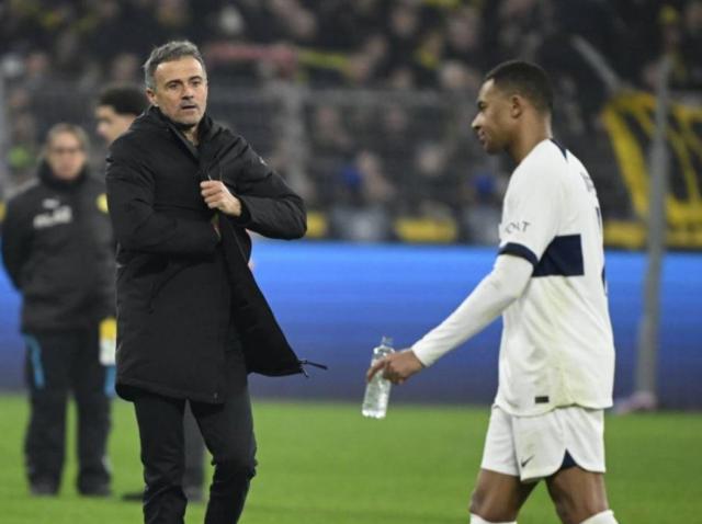 开云下载-【揭秘】姆巴佩对恩里克很不满意！又被打中锋惹毛了