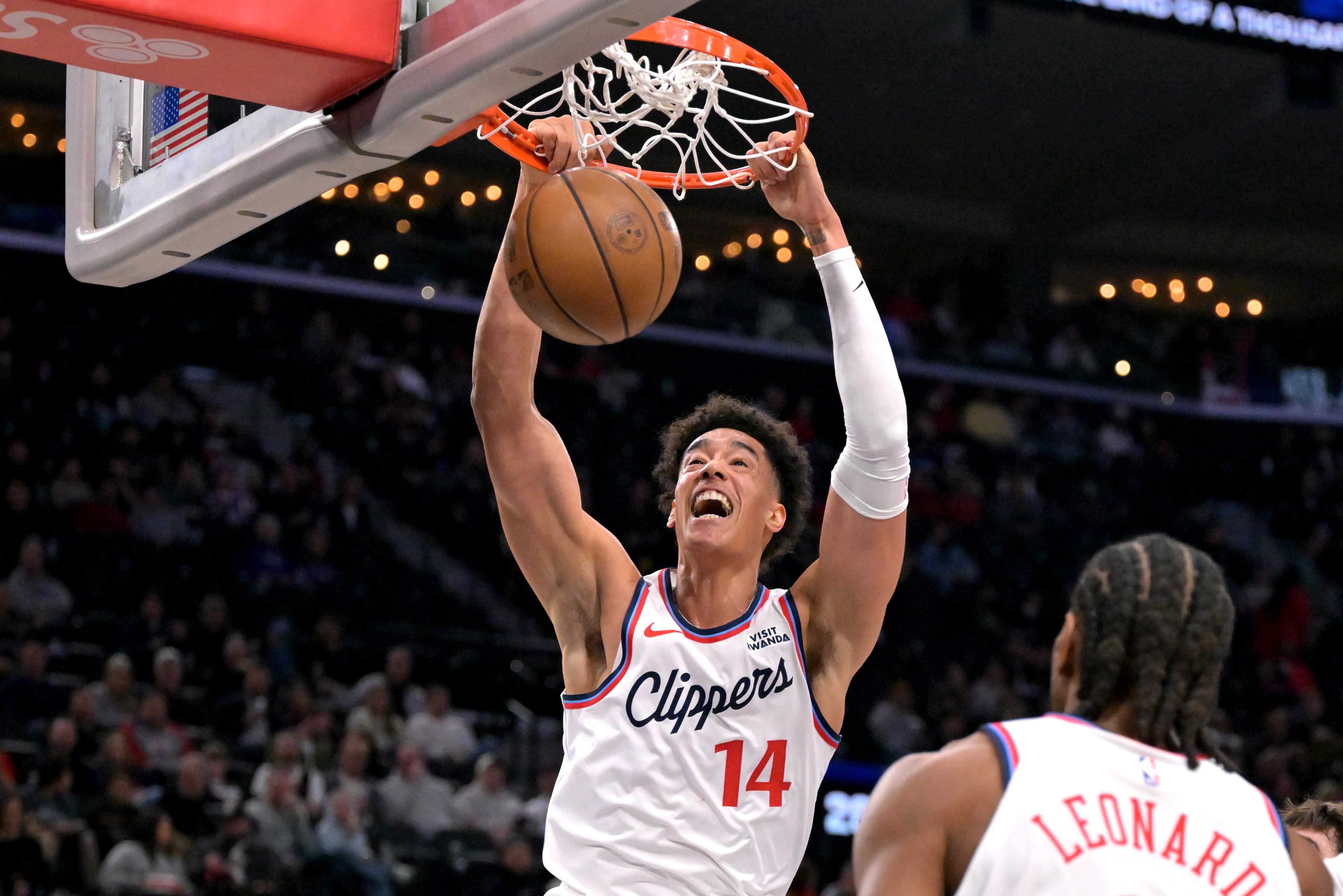 开云下载-键盘侠|快船找到小乔丹二代！科怀·库里·伦纳德上线&amp;三分太香了