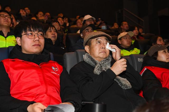 kaiyun-太原：无障碍电影让特殊观众“看见”精彩|夺冠|解说员|万柏林区|太原市|山西省_新浪体育_新浪新闻